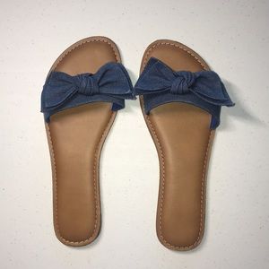 Time and Tru denim bow slippers/slides